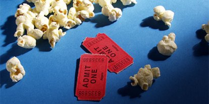 Movie tickes, popcorns, movies, cinema house, price to pay for movies 2012, delicious popcorn, perfect made popcorn, best popcorn flavor for cinema, popcorn on the floor